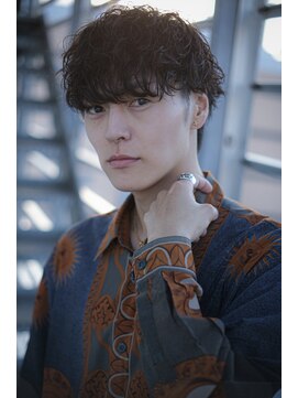 スピンオフシフト(SPIN-OFF SHIFT) 大人波巻パーマ