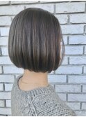 ミニボブ×グレージュ