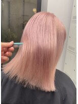 ヴァーディ オモテサンドウ(Vardy omotesando)&nbsp;ピンク・ダブルカラー・ケアブリーチ・ハイトーンカラーボブ