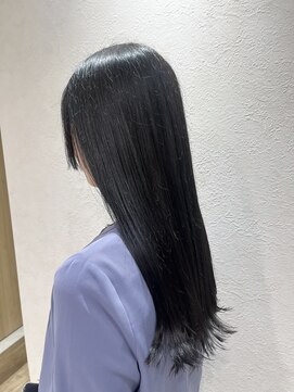 ニカ ボーテ(Nika beaute) 透明感×ブルーブラックカラー