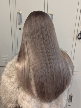 ナンバー エアロ 横浜(N° +aero) デザインカラー/ケアブリーチ/透明感カラー/ツヤカラー