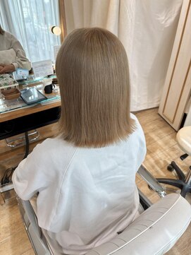 テトラ バイ ネオリーブ 横浜西口店(tetra by neolive) ハイトーン　ミルクティーベージュ　ケアブリーチ1回横浜★