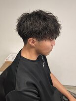 ニアウ 伊勢崎連取店(Niau)&nbsp;刈り上げショートマッシュ縦落ちツイストスパイラルパーマ