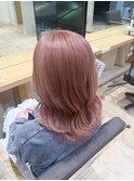 ピンクベージュ