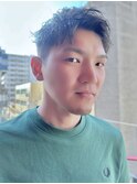 刈り上げアップバングソフトモヒカン短髪アクティブショート眉毛