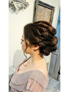 ビューティーサロン レナータ(Beauty salon Renata) ルーズアップスタイル