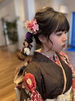 ブルーム(bluem)&nbsp;【bluem】ゆるふわ二つ編みスタイル