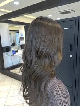 プロデュース 淵野辺店(Produce) ブリーチなし透明感カラー/ミルクティーアッシュ/ゆるふわ巻き