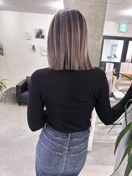 キング 枚方店(K!ng) 【枚方、高槻、梅田】ホワイトハイライト