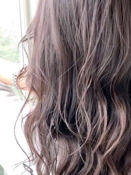 ヘアー ラルゴ(HAIR LARGO)の写真/【熊本/玉名】大人にこそ個性が引き立つスタイルが最重要。お悩みもお気軽にご相談ください♪