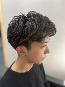 ハチマルハチ 新宿(808) ショートフェザーパーマ^_^
