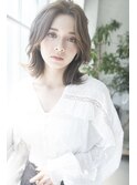 ミストバングミディアムくびれウルフレイヤー20代30代40代