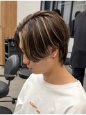 ハイライトツイストパーマアップバング短髪メッシュ