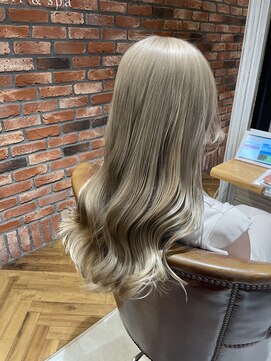 ラ タント(L'attente) ベージュカラー