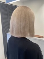 ハイトーンボブミルクティーベージュピンクベージュダブルカラー