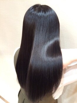 トライベッカ 新柏店(TRIBECA Hair&Spa)の写真/今人気の【グローバルミルボン】導入◎滑らかな艶髪と内面から溢れる美しさを♪【新柏/髪質改善】