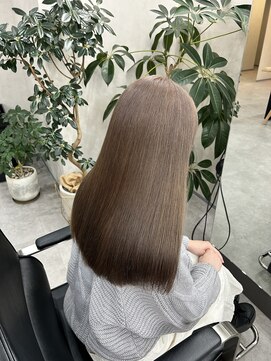 クム 横浜(qumu) 【qumu MARIKO】アッシュグレージュ×ケアブリーチ