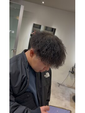 イーラ アメ村店(era) ツイスパパーマ/メンズ/刈り上げ/眉毛/ツイスト