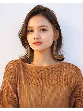 アイスバーグ(eyesburg) ゆるふわ大人可愛い♪20代トリートメントミルクティーベージュ