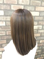 ヘアーデザイン オアジ(OASI) やわらかグレージュ