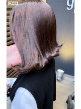 グロー(glow) モーブピンク/ワンカラー/透明感/暖色系カラー/ぶつ切りボブ