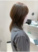 ミディアムウルフ☆くびれレイヤースタイル