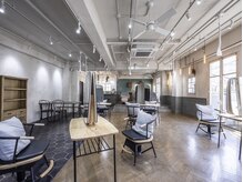 エレン 新百合ヶ丘店(ELEN)の雰囲気（自然光の入る店内で髪も心も癒されてください＾ー＾）