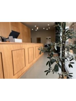 【古市橋駅徒歩1分】白髪染めや髪質改善などのケアメニューが豊富!今までとは違うワンランク上の仕上がりへ