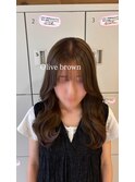 オリーブブラウン