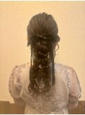ツインポニー三つ編みアレンジリボンパーティーヘアセット