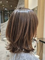 ソワネ 表参道(soigne) 表参道酸性ストレートミディアムレイヤーアッシュグレー40代