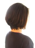 【３０代・４０代・５０代】シルエットが綺麗なナチュラルボブ