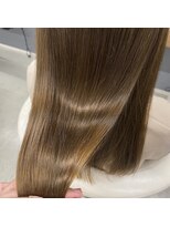 ユッカ エルア 武庫之荘南口(YUCCA elua)&nbsp;【elua 長田】透明感◎ツヤ髪