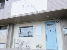 ティンク(Tink.)の雰囲気（青色のドア。ハレヤ食堂さん右隣です。）