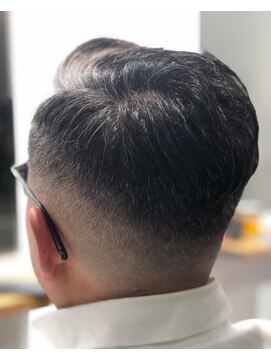 デミュート(DEMUT) フェード～建築家～