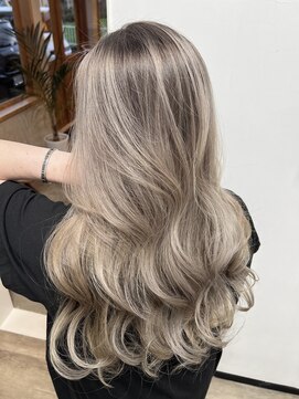 ヘアーデザインサロン スワッグ(Hair design salon SWAG) shadow roots