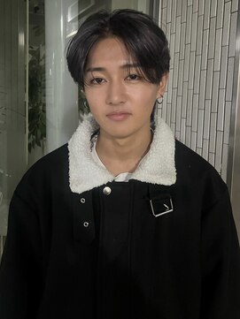 ゼストプール(ZEST POOL) センターパート　シースルーカルマ　韓国ヘア　カルマパーマ