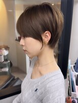 ラフ 新宿(Laff)&nbsp;新宿　ショート　丸みショート　耳掛けショート　ミルクティー