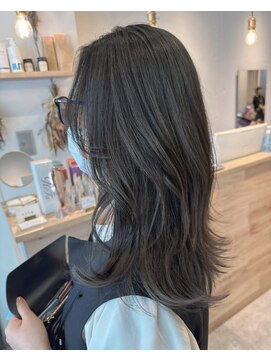 リタ(rita.) 大串◎ミディアムグレージュ