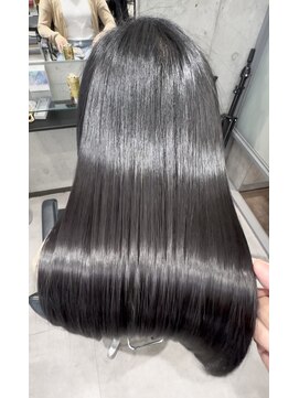 レイ(Ley) 縮毛矯正＋毛髪強化トリートメント