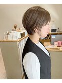大人可愛い ショートボブ ショート 耳かけ ベージュ グレージュ