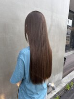 トテ(tote.)&nbsp;赤みを抑えた寒色ベージュ！