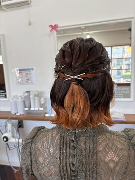 ヘアーアンドメイクアップモパ お呼ばれヘア