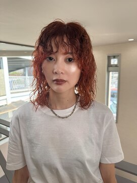 ロペ(ROPE.) カーリーミディアムレイヤー×オレンジカラー