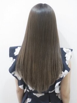 シエール(CIAILE)の写真/”未来美”をモットーに、厳選された商材を使用◎一人ひとりの髪質に合わせてトリートメントを調合します。