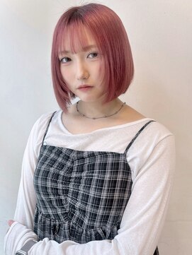 ザ ドッツ(THE DOTS) ピンクカラー レイヤーボブ 前髪あり ブリーチ ダブルカラー