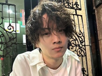 アヴァンス 神戸元町(AVANCE)の写真/メンズカット×ハイライトで仕上げる清潔感×洒落感の新定番◎[神戸元町/メンズパーマ/men's/眉毛/学割U24]