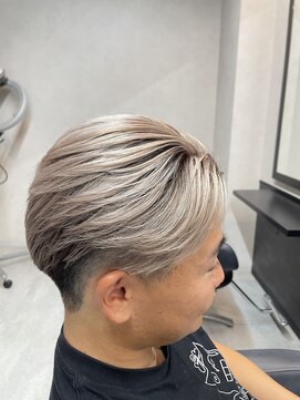 MEN’S HAIR/サーフカール/刈り上げセンターパート/千葉駅