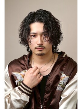 AI TOKYO+Sea MEN'S横浜 MEN'Sパーマ/MEN'Sカット【アイトーキョープラスシーメンズ】 横浜/ルーズパーマ/センターパート/ツイストスパイラル