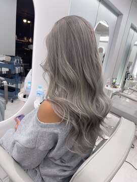 ラニシス ヘアー(Lanisis Hair) ハイトーンシルバー